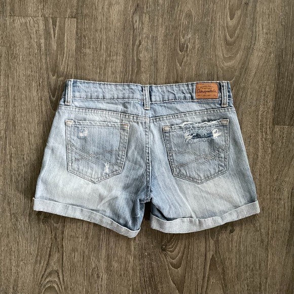 Aeropostale Boyfriend Shorts Womens Size 0 Blue Jean Denim Distressed Cuffed - Picture 2 of 4